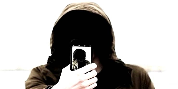 No face on self image photo