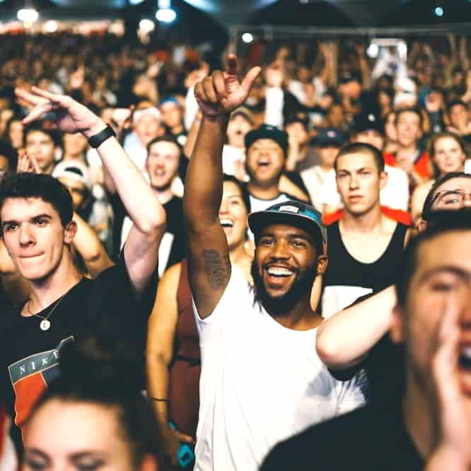 How To Find Great Keywords: A Comprehensive Guide A crowd